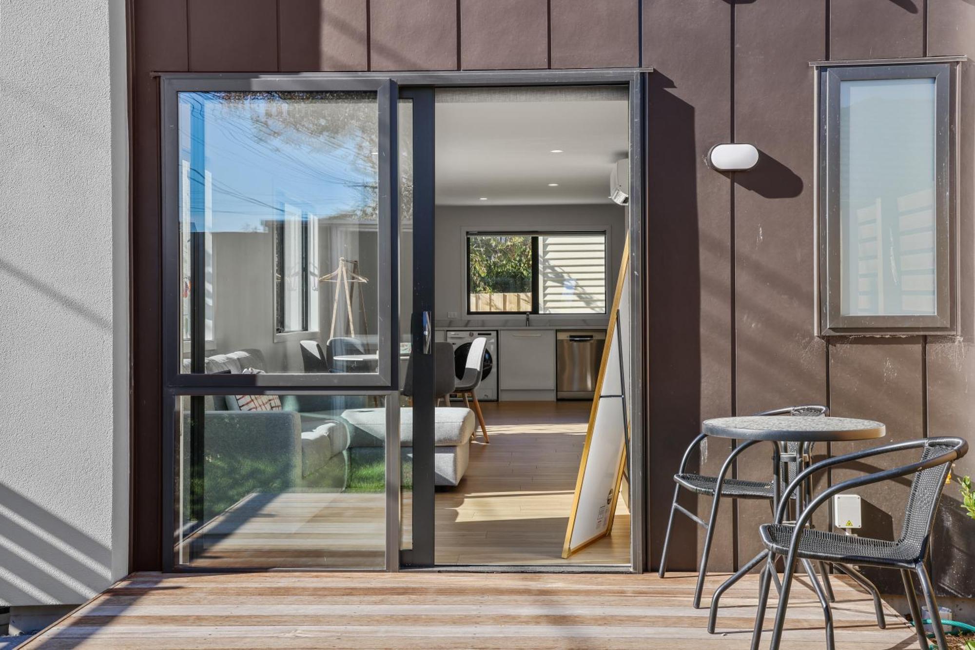 Discover A Brand New Apartment In Vibrant Chch Christchurch Exterior photo